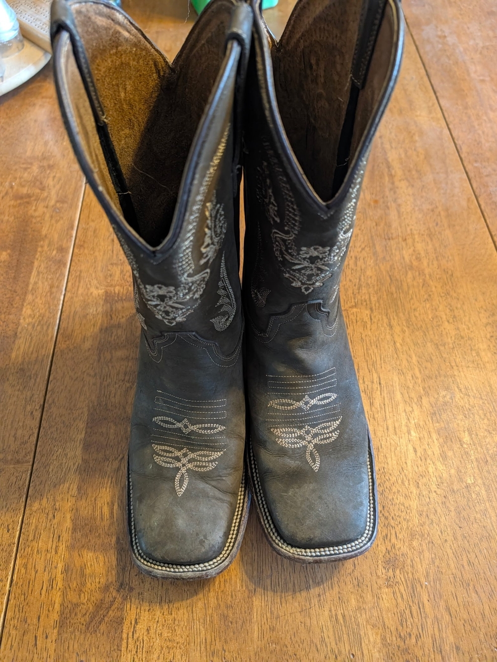 Classic Embroidered Men’s Western Boots - Black